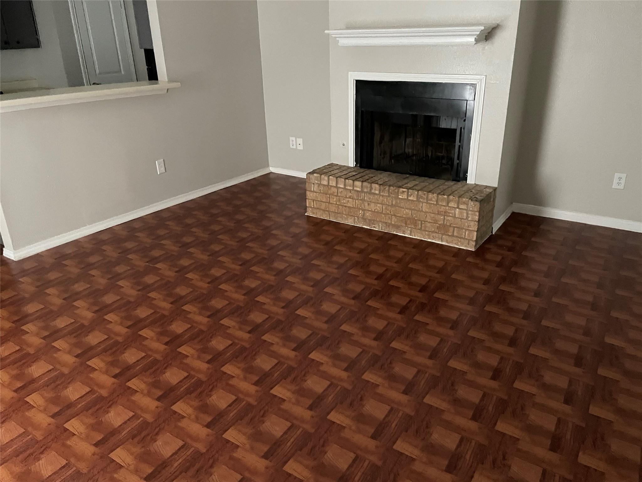 106 E Austin Ave # A, Hutto, TX 78634