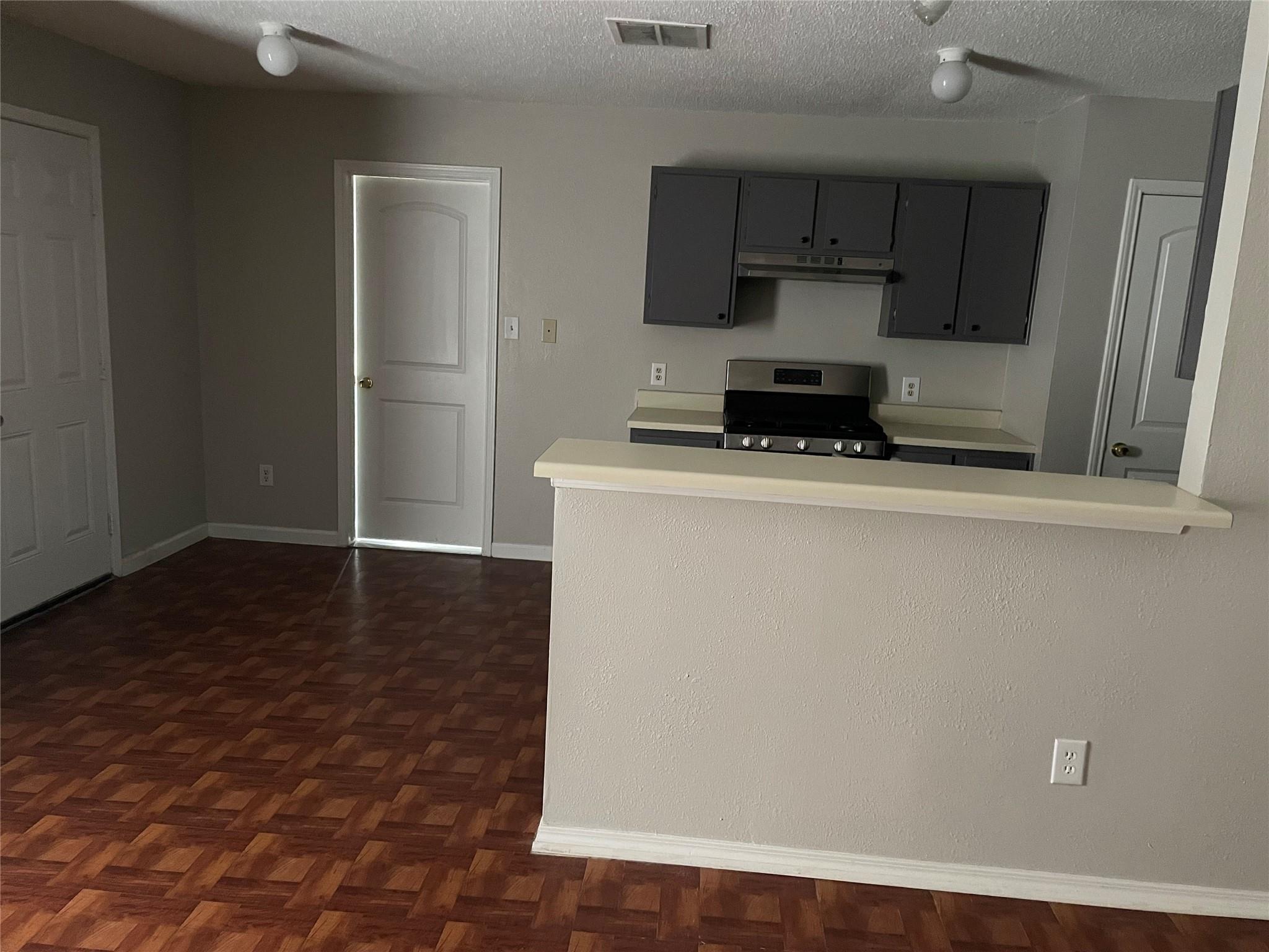 106 E Austin Ave # A, Hutto, TX 78634