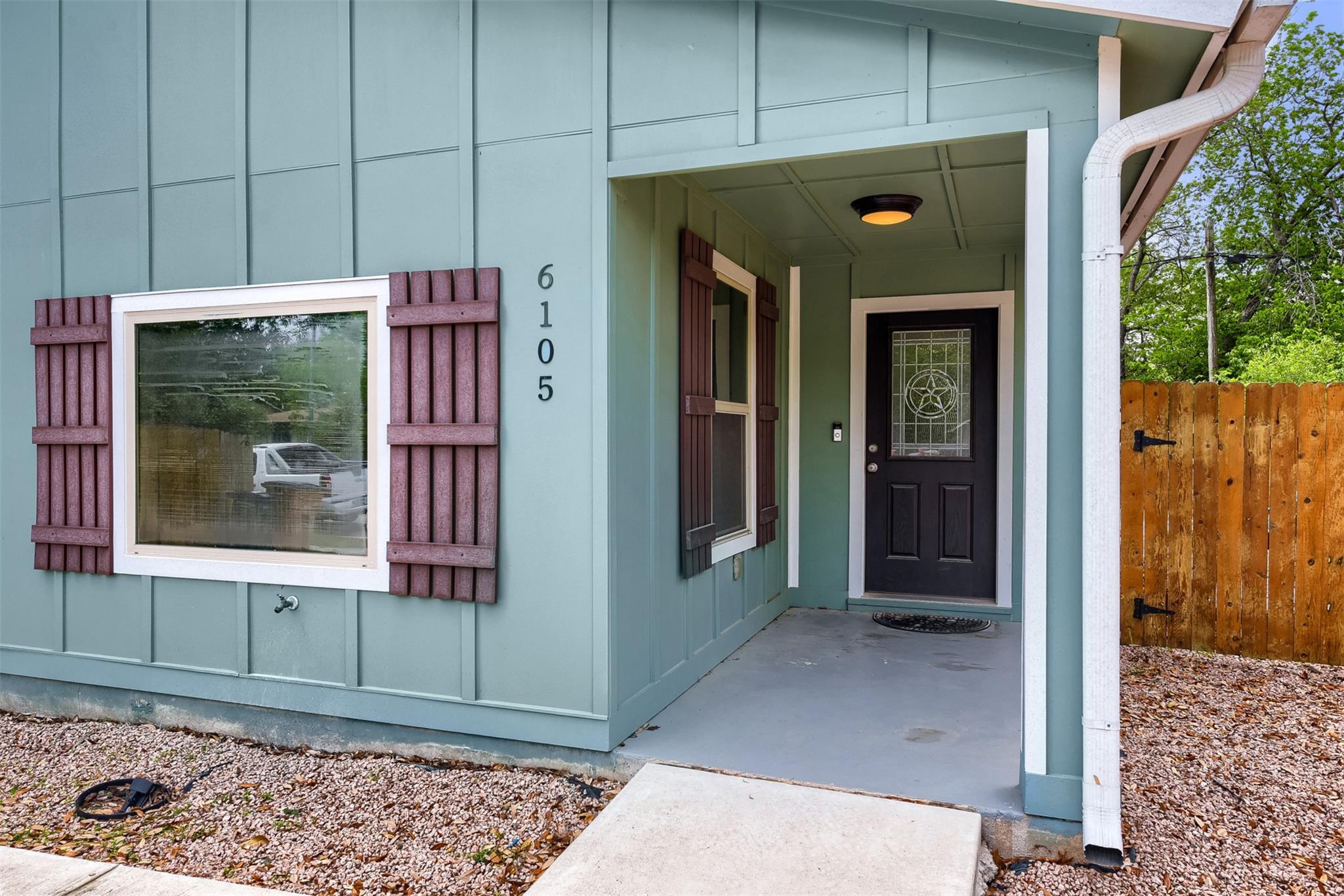 6105 Palm Cir, Austin, TX 78741