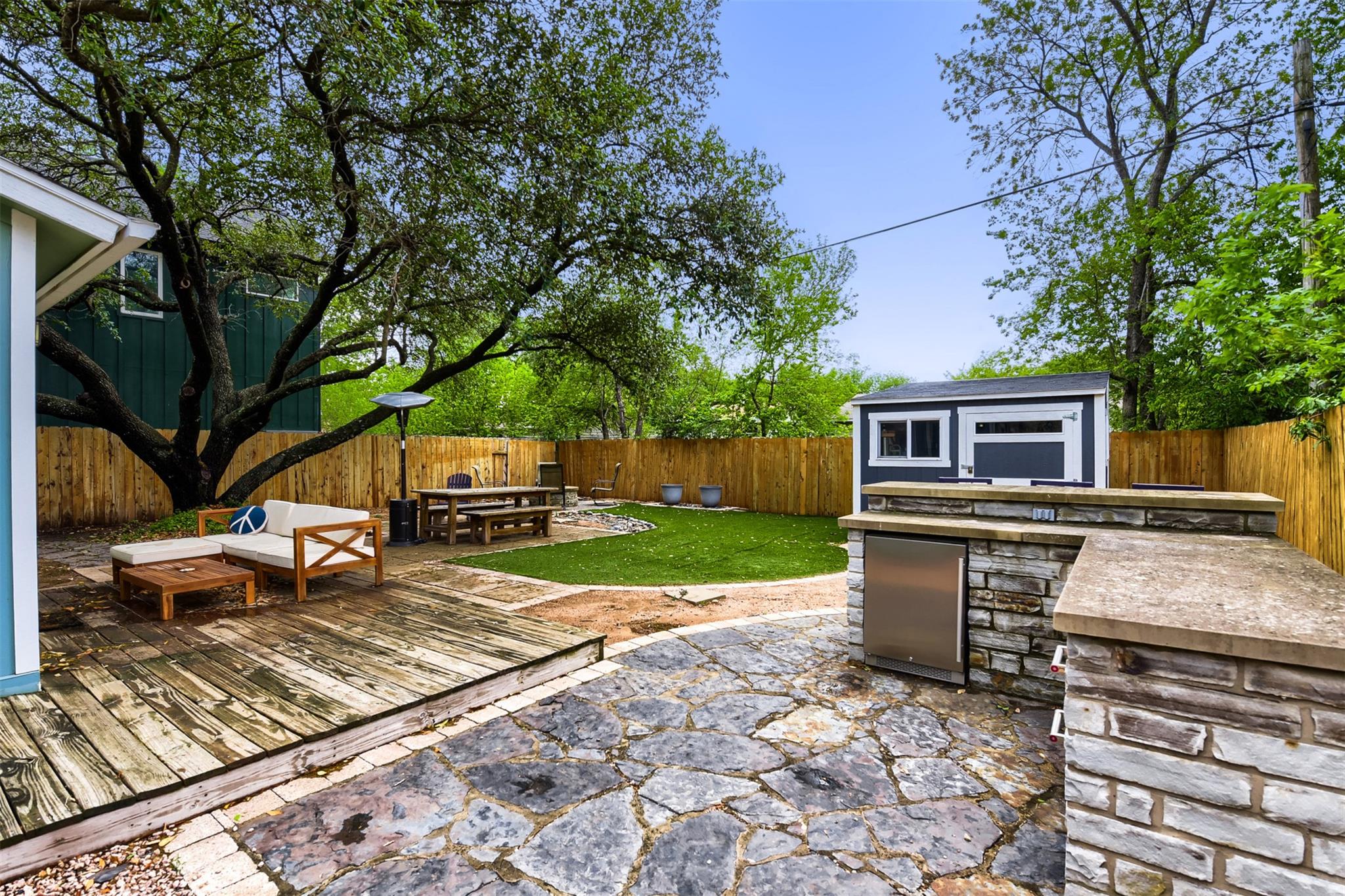6105 Palm Cir, Austin, TX 78741