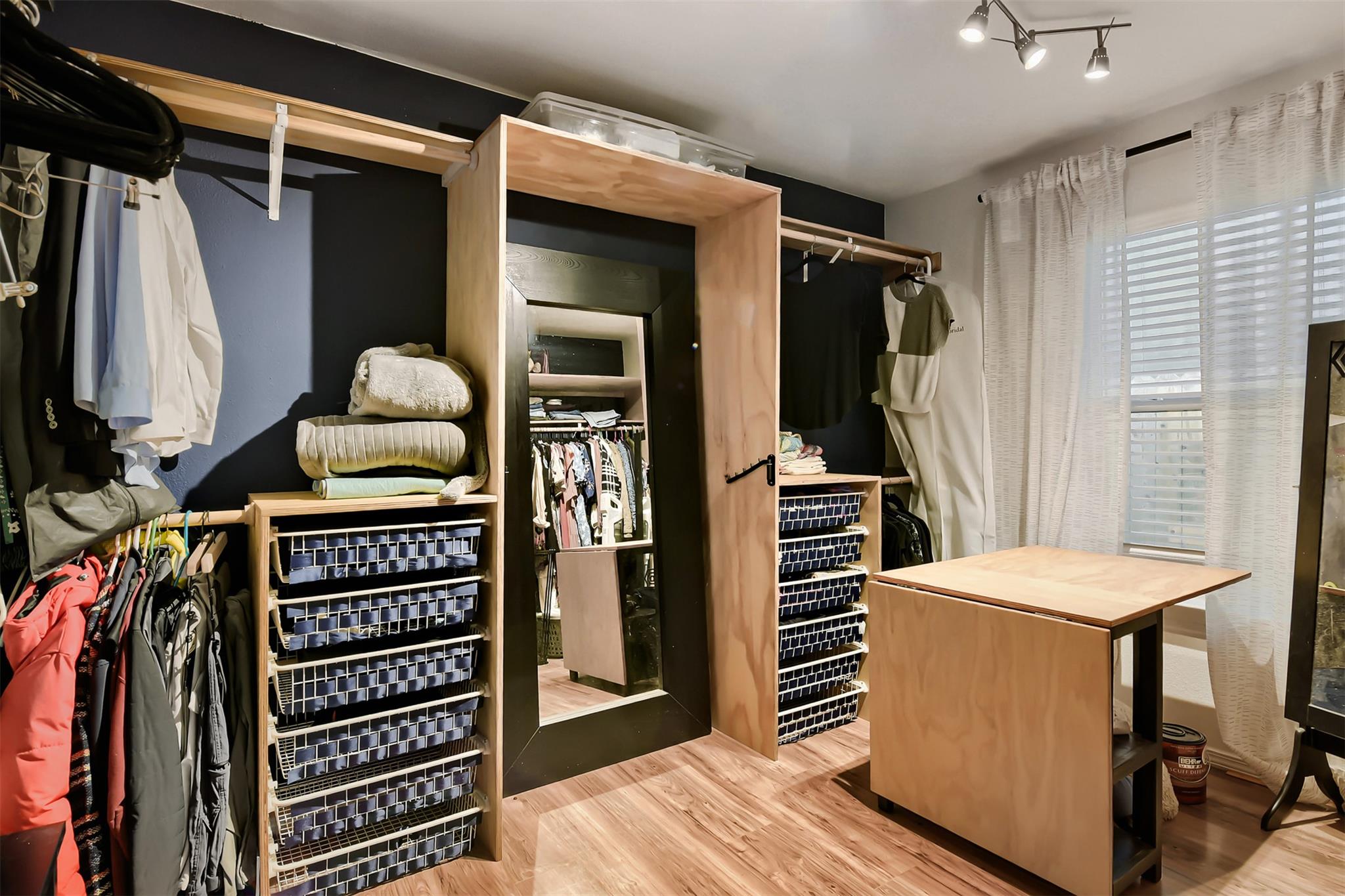 6105 Palm Cir, Austin, TX 78741