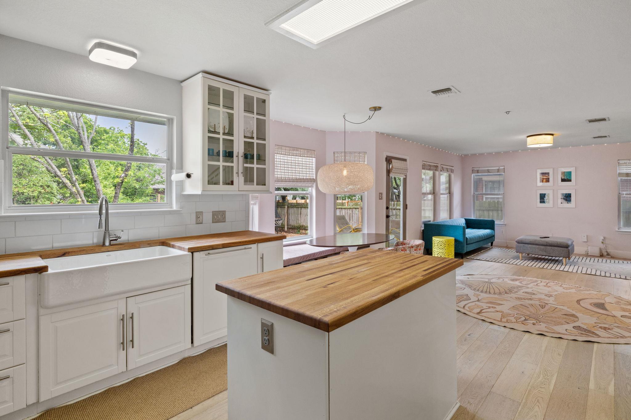 12761 Council Bluff Dr, Austin, TX 78727