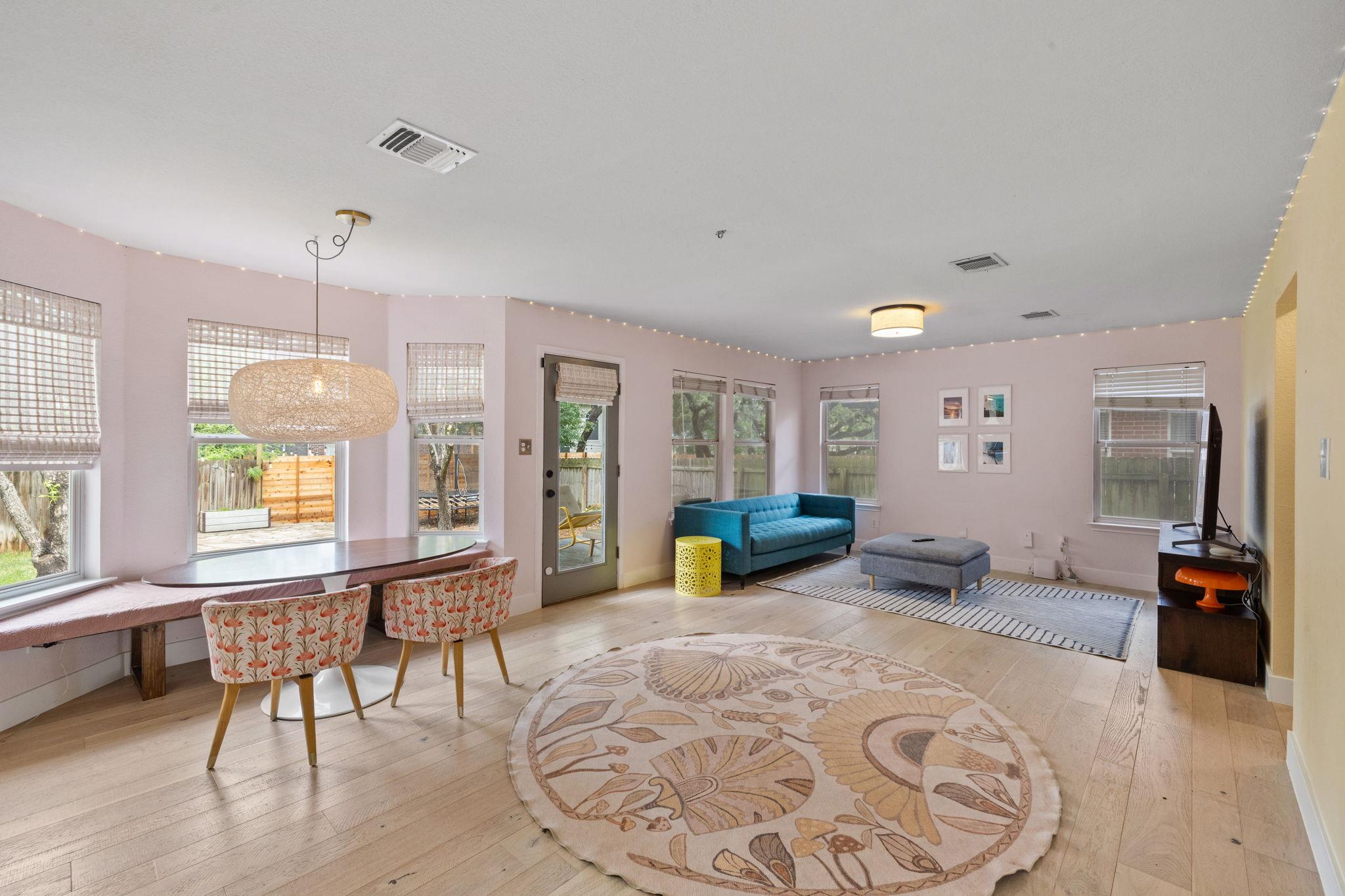 12761 Council Bluff Dr, Austin, TX 78727