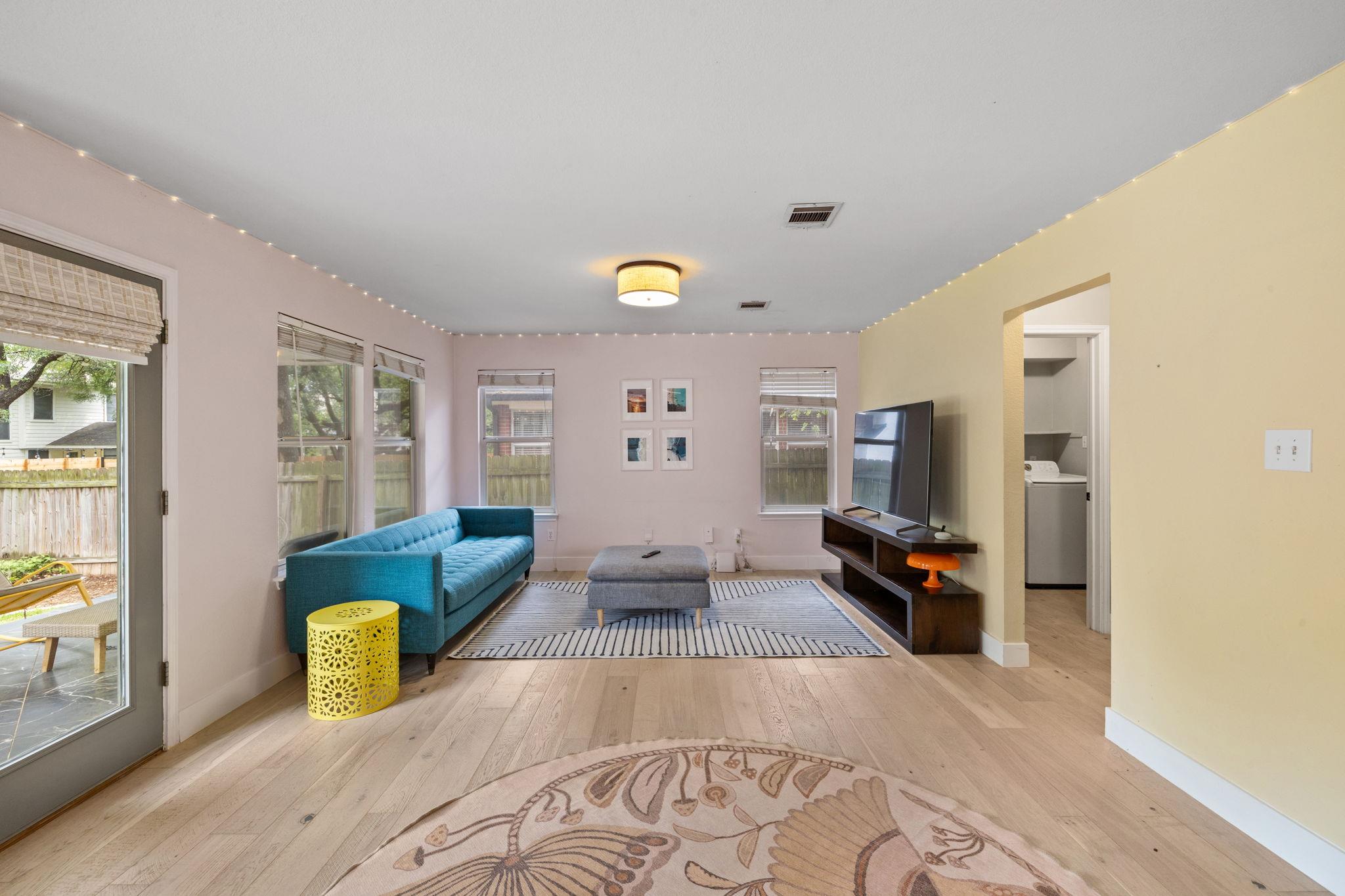 12761 Council Bluff Dr, Austin, TX 78727