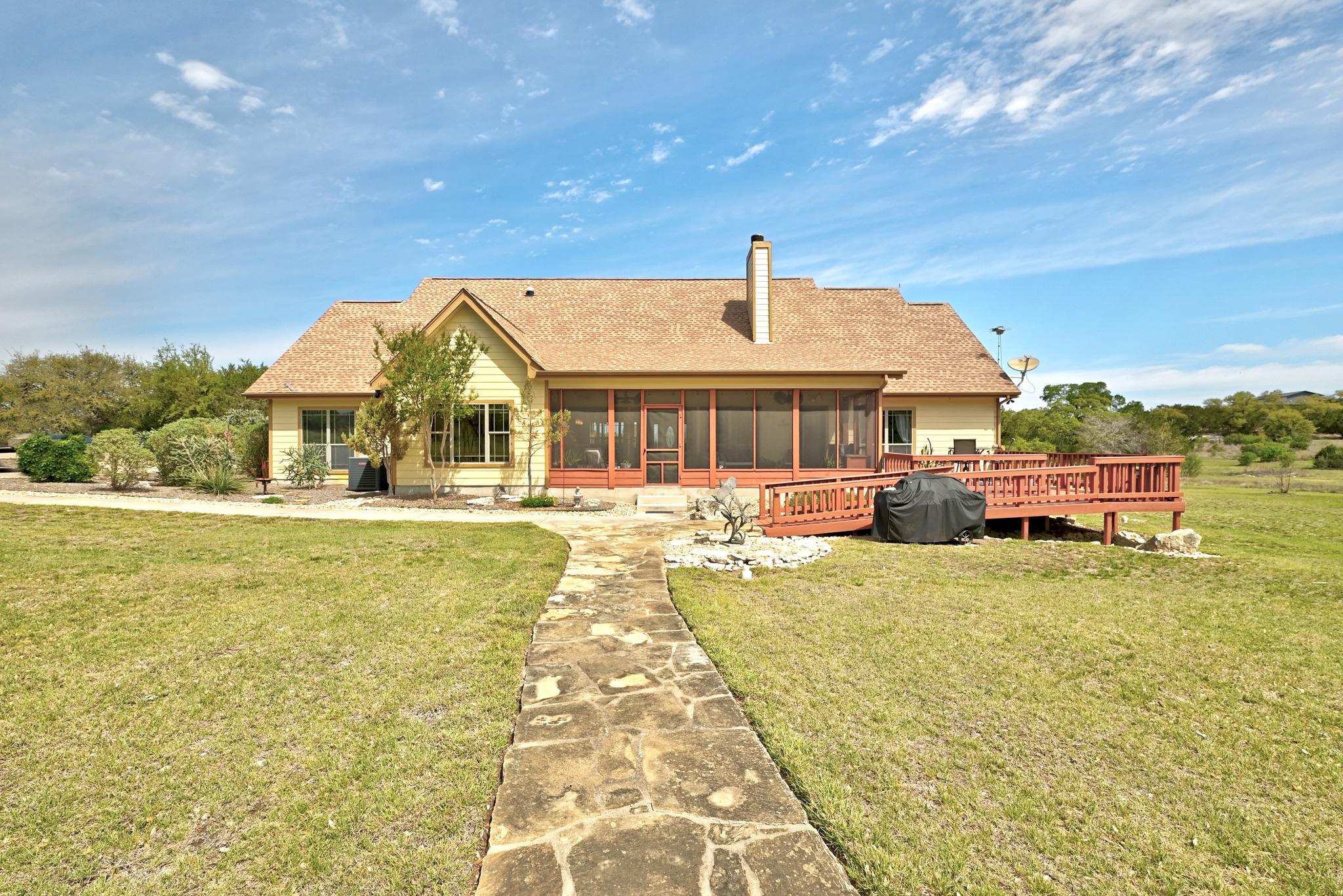 225 Blue Water Cv, Wimberley, TX 78676