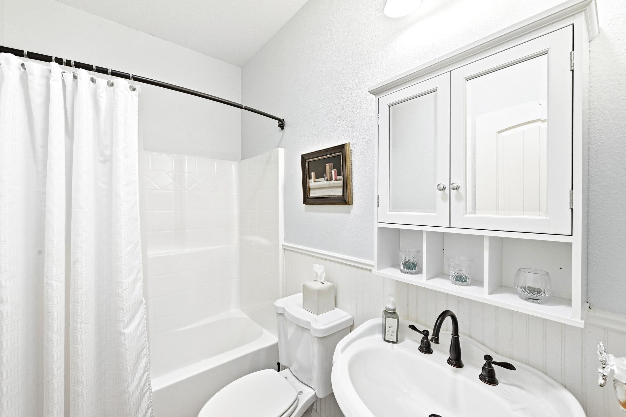 225 Blue Water Cv, Wimberley, TX 78676