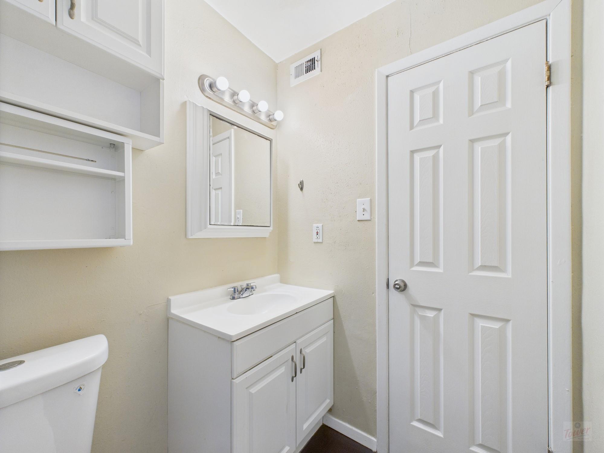 1106 W 22nd St # 5, Austin, TX 78705