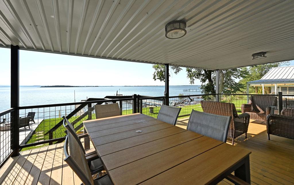 611 Lakeshore Loop, Tow, TX 78672