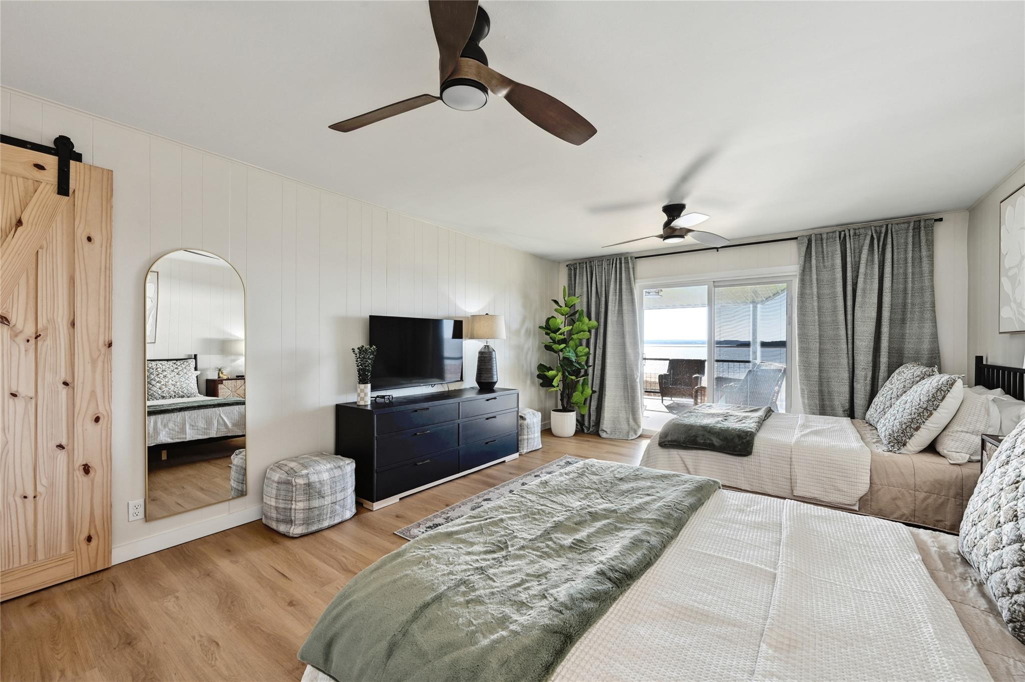 611 Lakeshore Loop, Tow, TX 78672