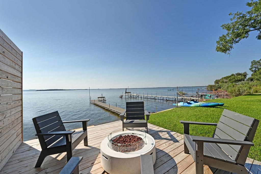 611 Lakeshore Loop, Tow, TX 78672