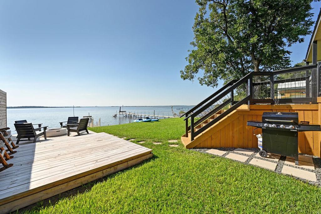 611 Lakeshore Loop, Tow, TX 78672