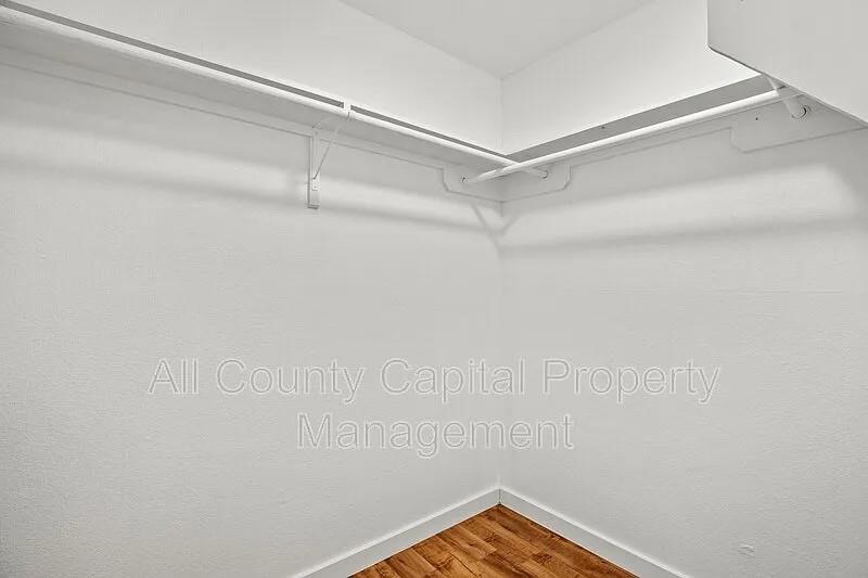 502 W 35th St # 105, Austin, TX 78705