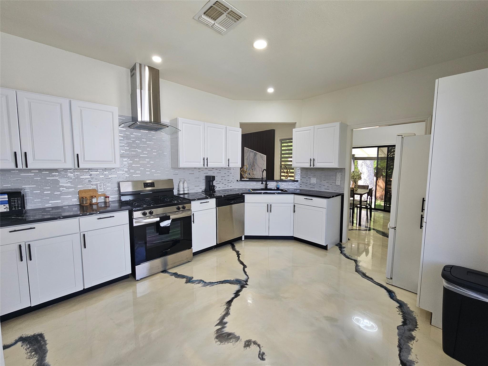 11806 Prairie Hen Ln, Austin, TX 78758