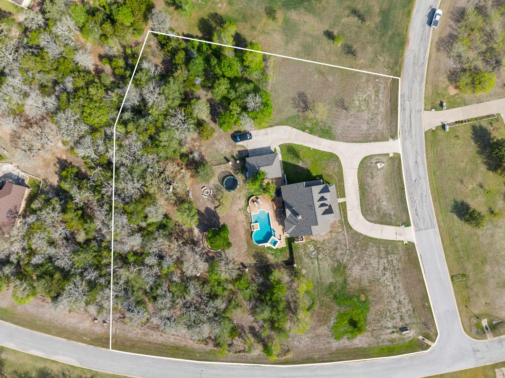 154 Old Settlers Dr, Bastrop, TX 78602