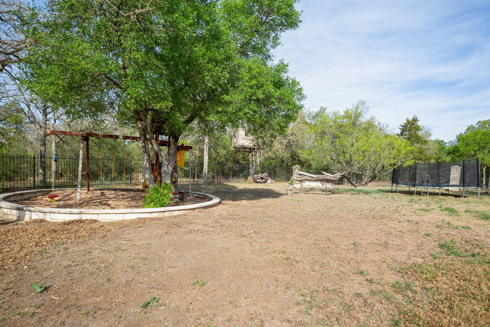 154 Old Settlers Dr, Bastrop, TX 78602