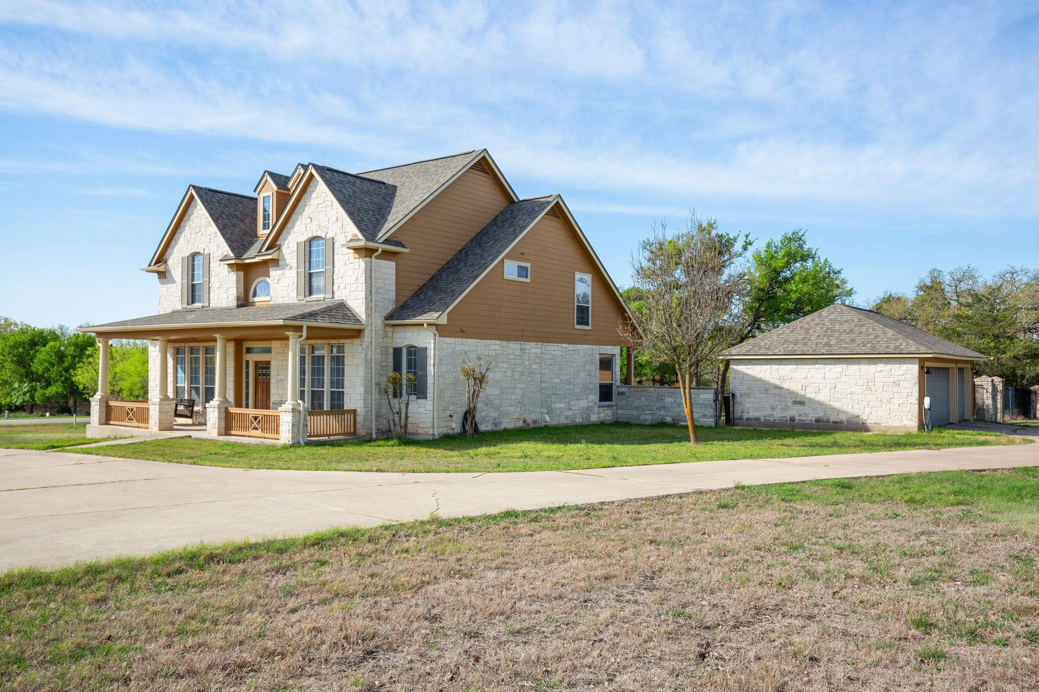 154 Old Settlers Dr, Bastrop, TX 78602