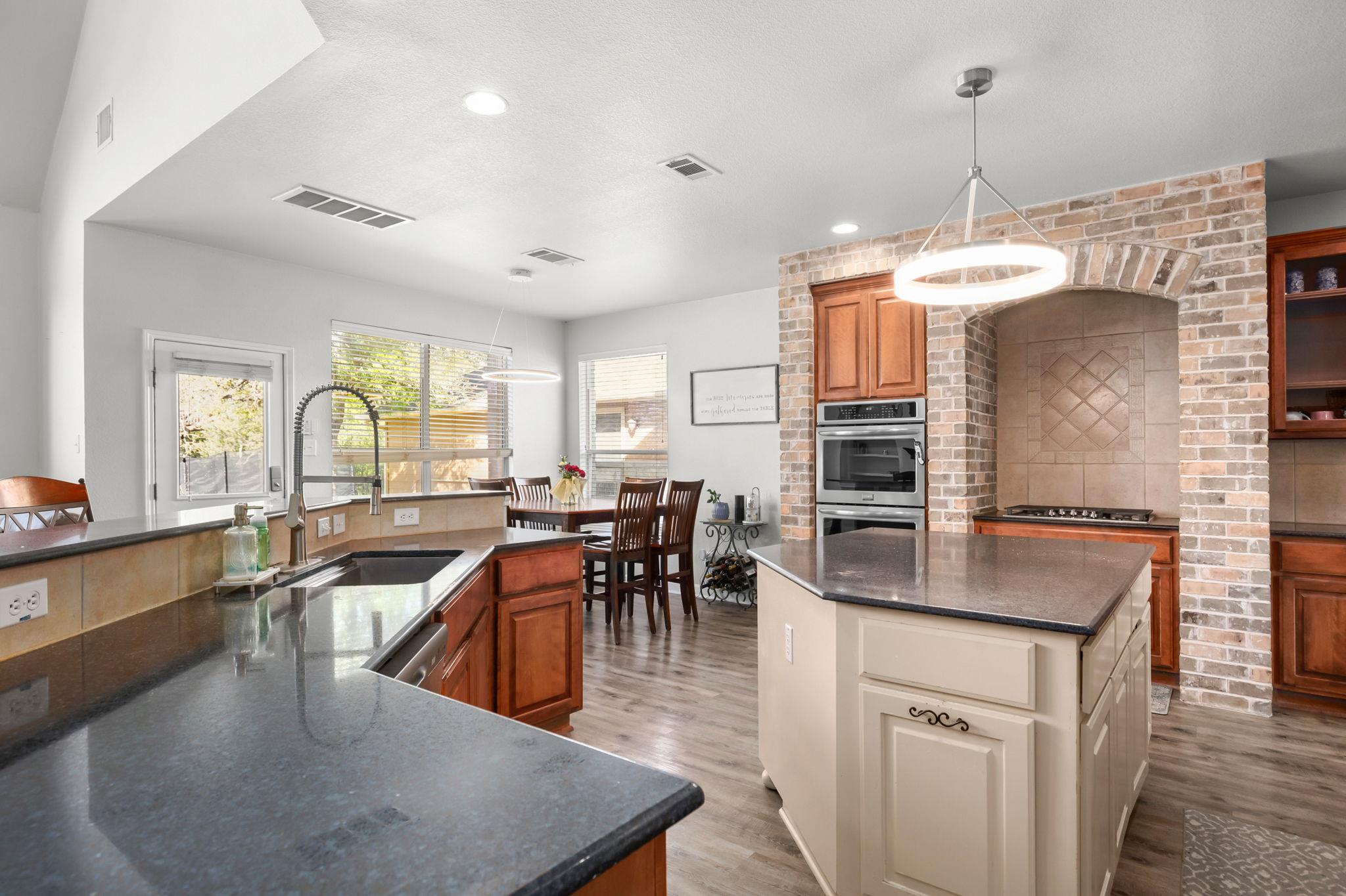 154 Old Settlers Dr, Bastrop, TX 78602