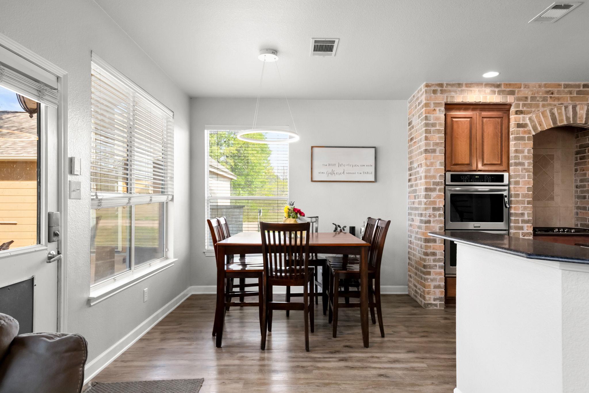 154 Old Settlers Dr, Bastrop, TX 78602