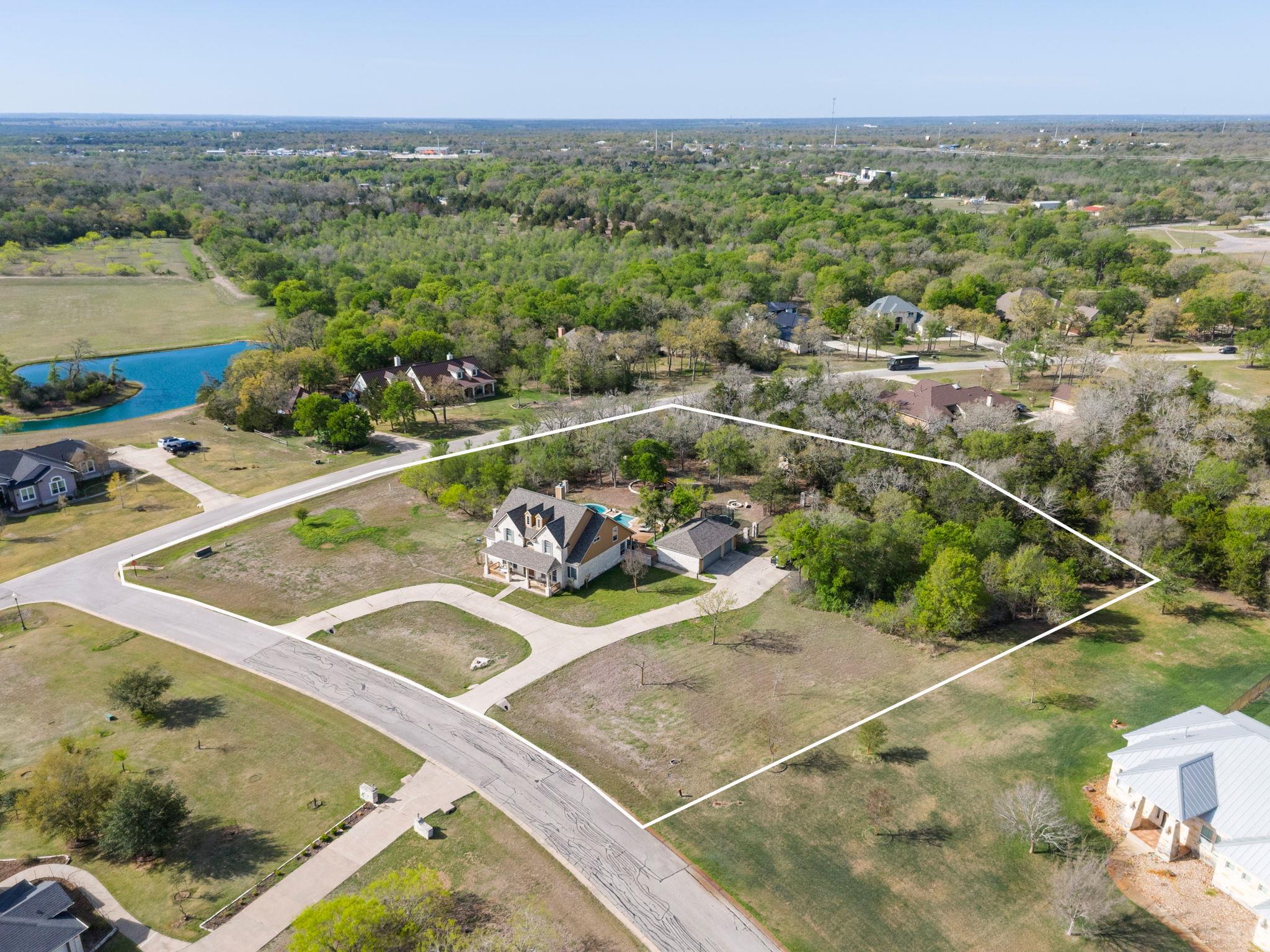 154 Old Settlers Dr, Bastrop, TX 78602