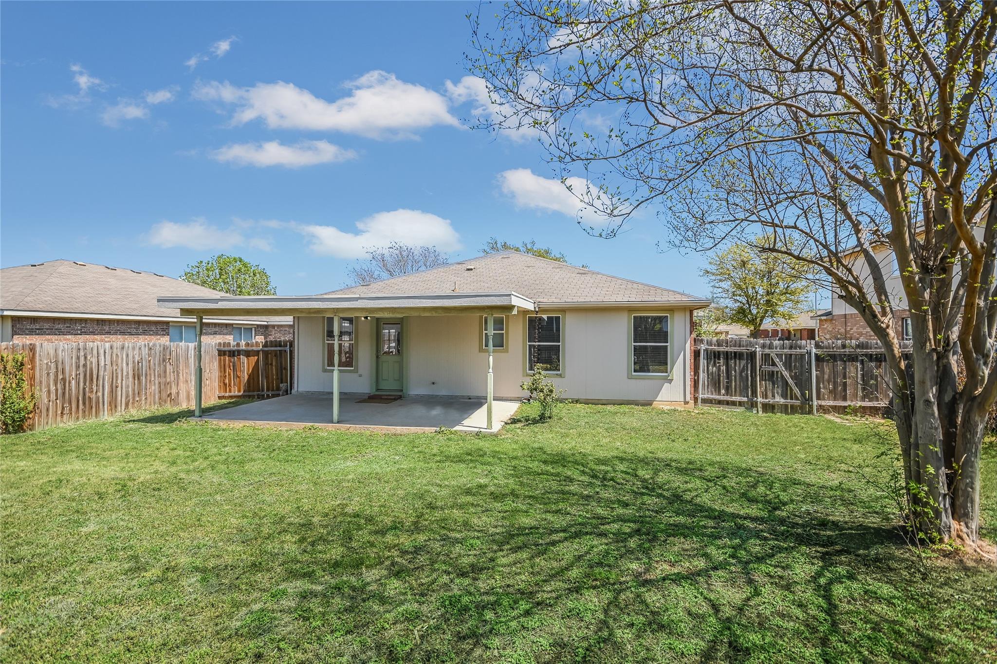 201 Woodley Rd, Leander, TX 78641