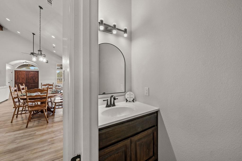 2795 W Highway 290, Dripping Springs, TX 78620