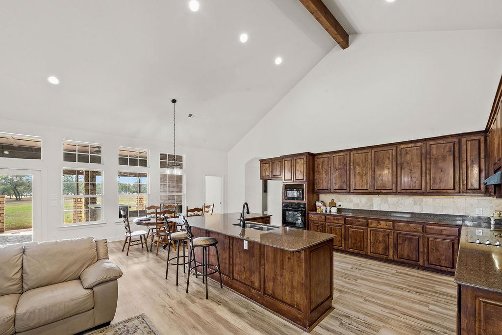 2795 W Highway 290, Dripping Springs, TX 78620