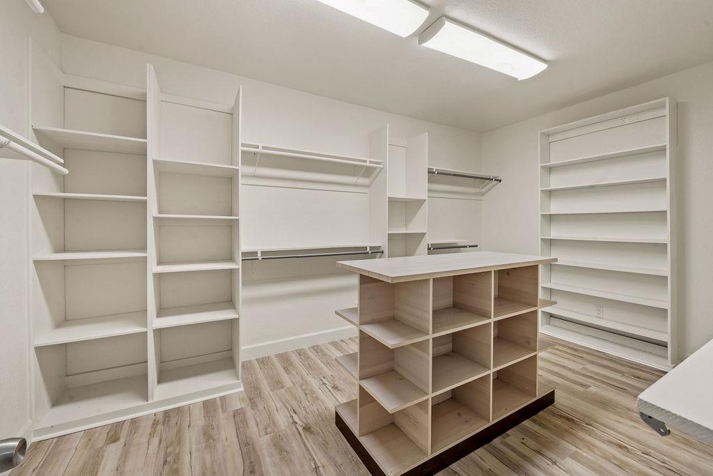 2795 W Highway 290, Dripping Springs, TX 78620