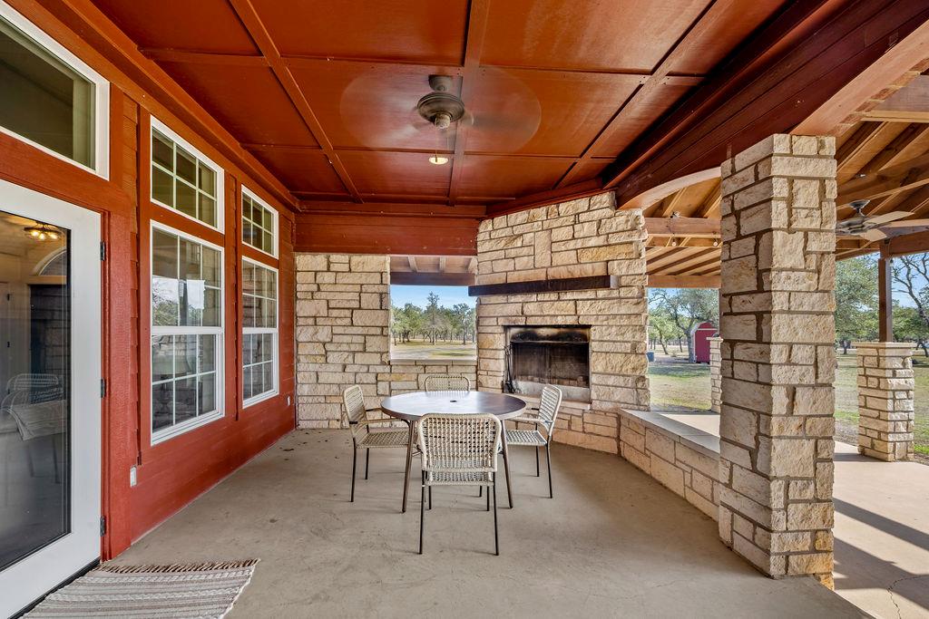 2795 W Highway 290, Dripping Springs, TX 78620
