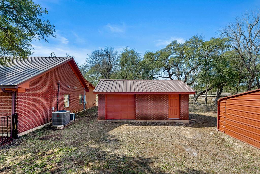 2795 W Highway 290, Dripping Springs, TX 78620