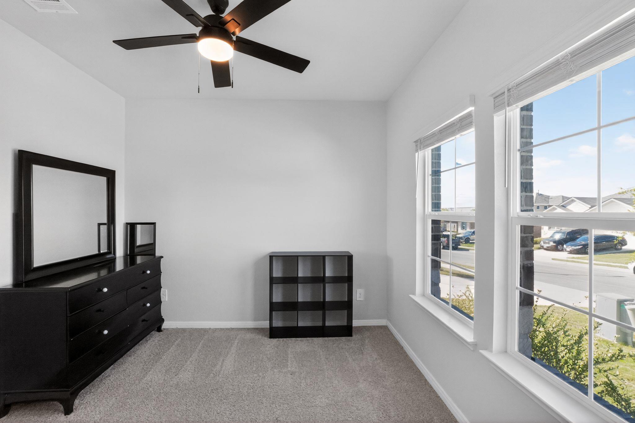 233 Bethpage Dr, San Marcos, TX 78666