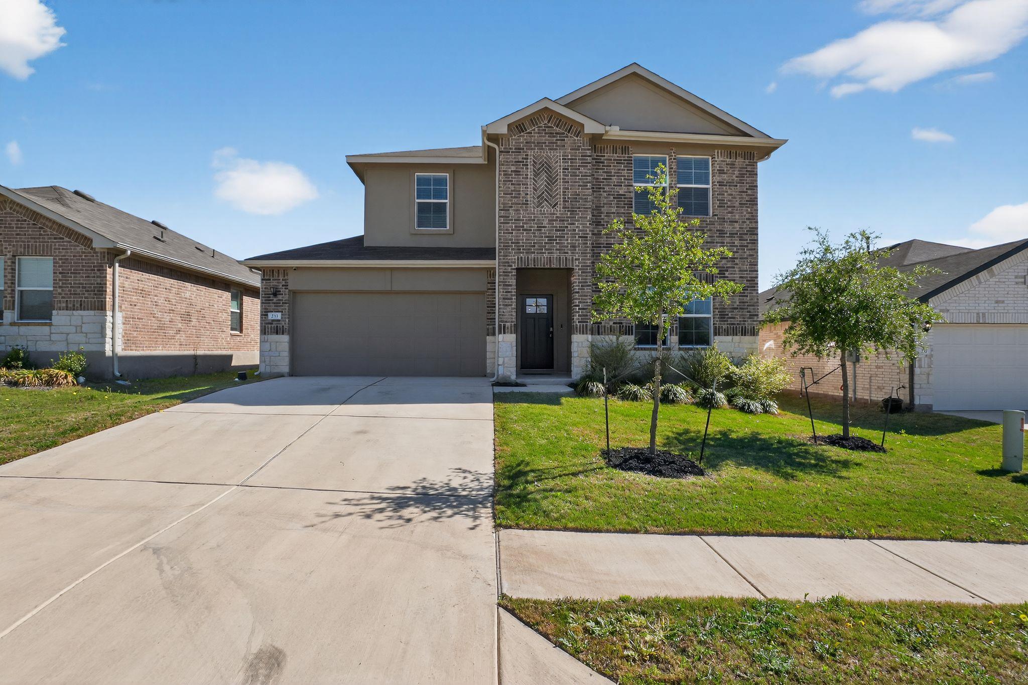 233 Bethpage Dr, San Marcos, TX 78666