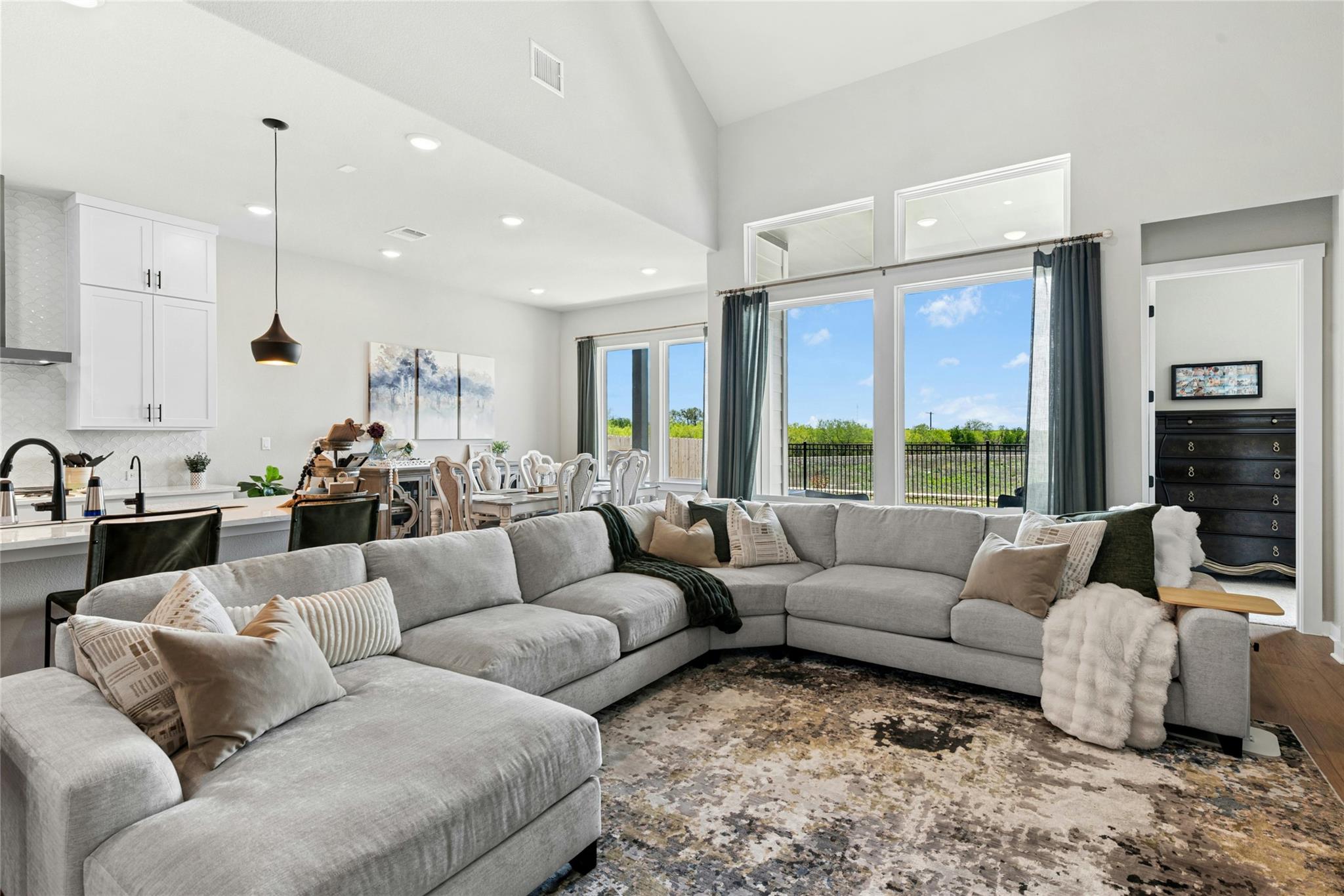 16213 Smithers Rd, Manor, TX 78653