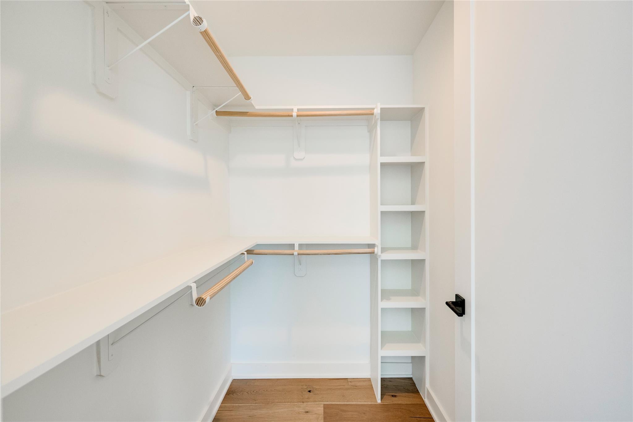 84 EAST Ave # 2801, Austin, TX 78701