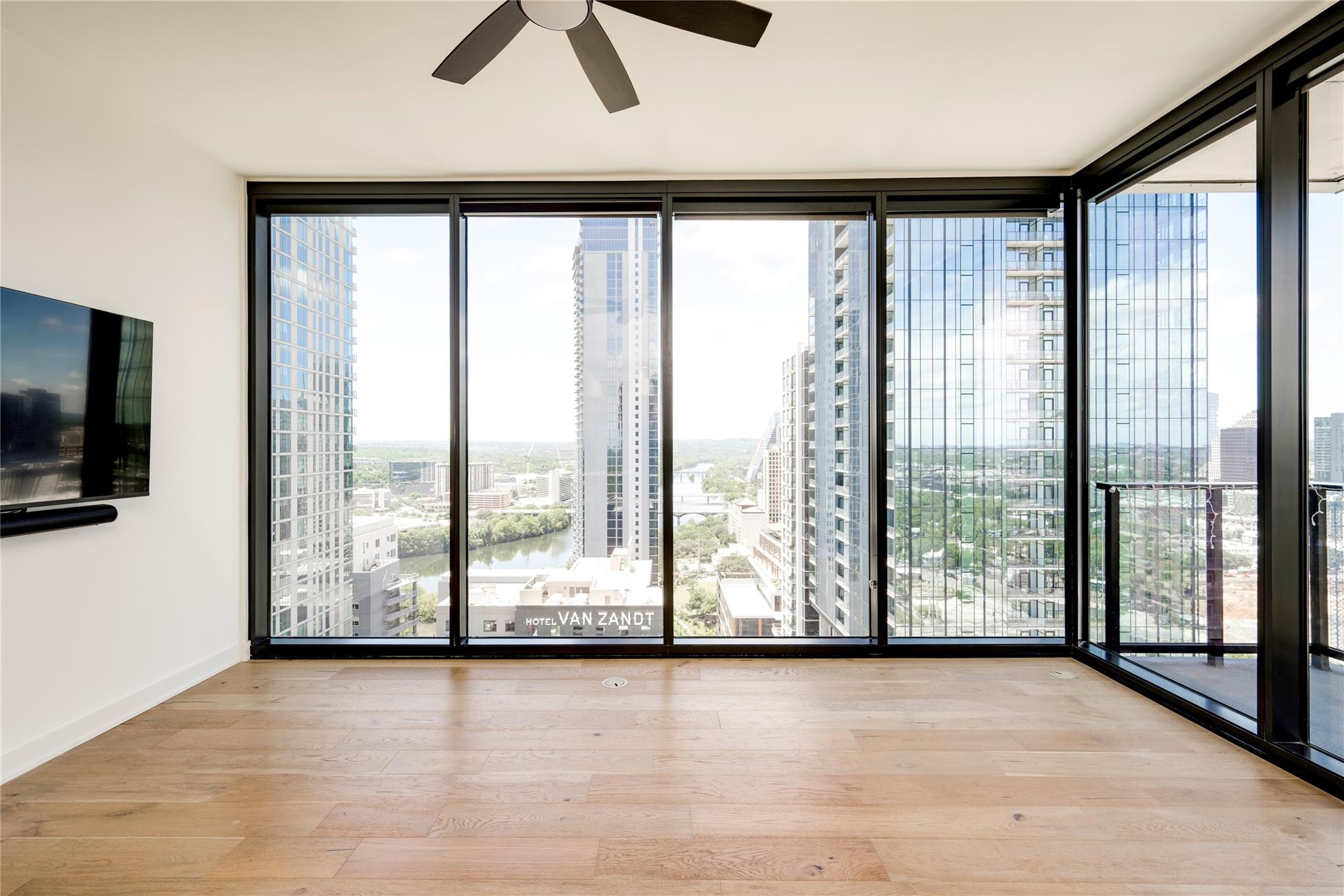 84 EAST Ave # 2801, Austin, TX 78701