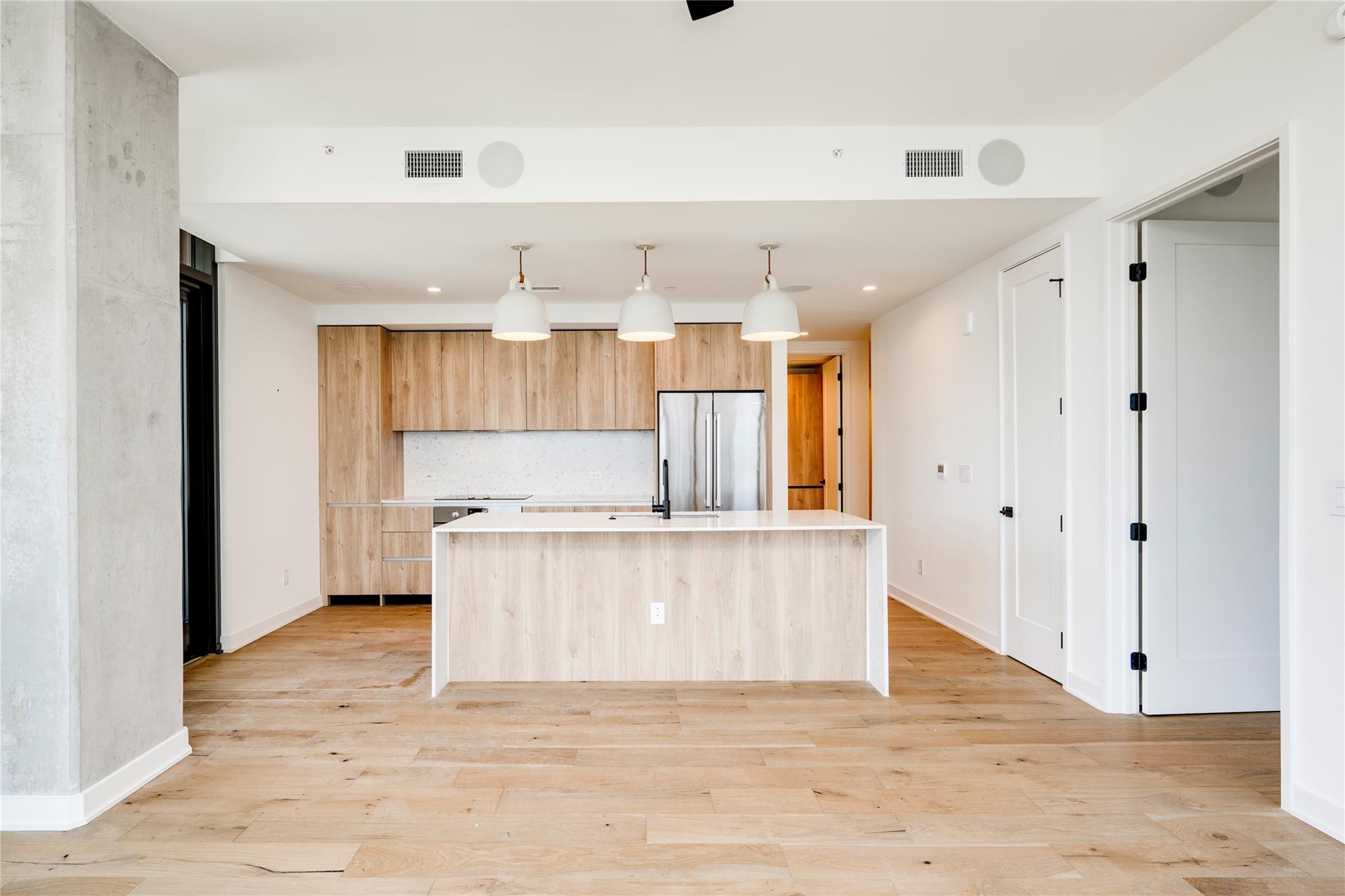 84 EAST Ave # 2801, Austin, TX 78701