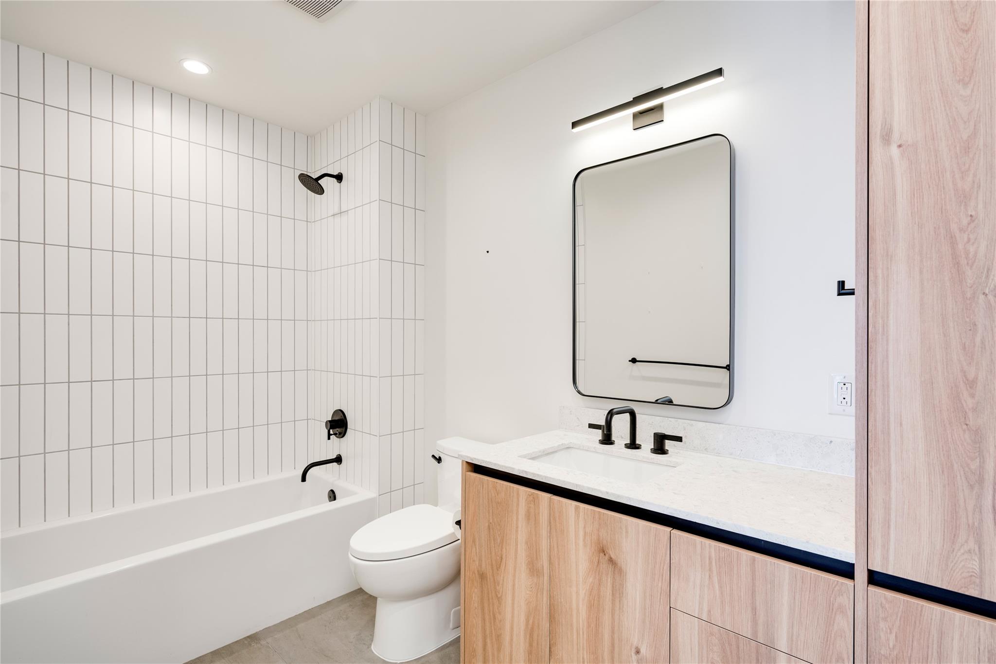 84 EAST Ave # 2801, Austin, TX 78701