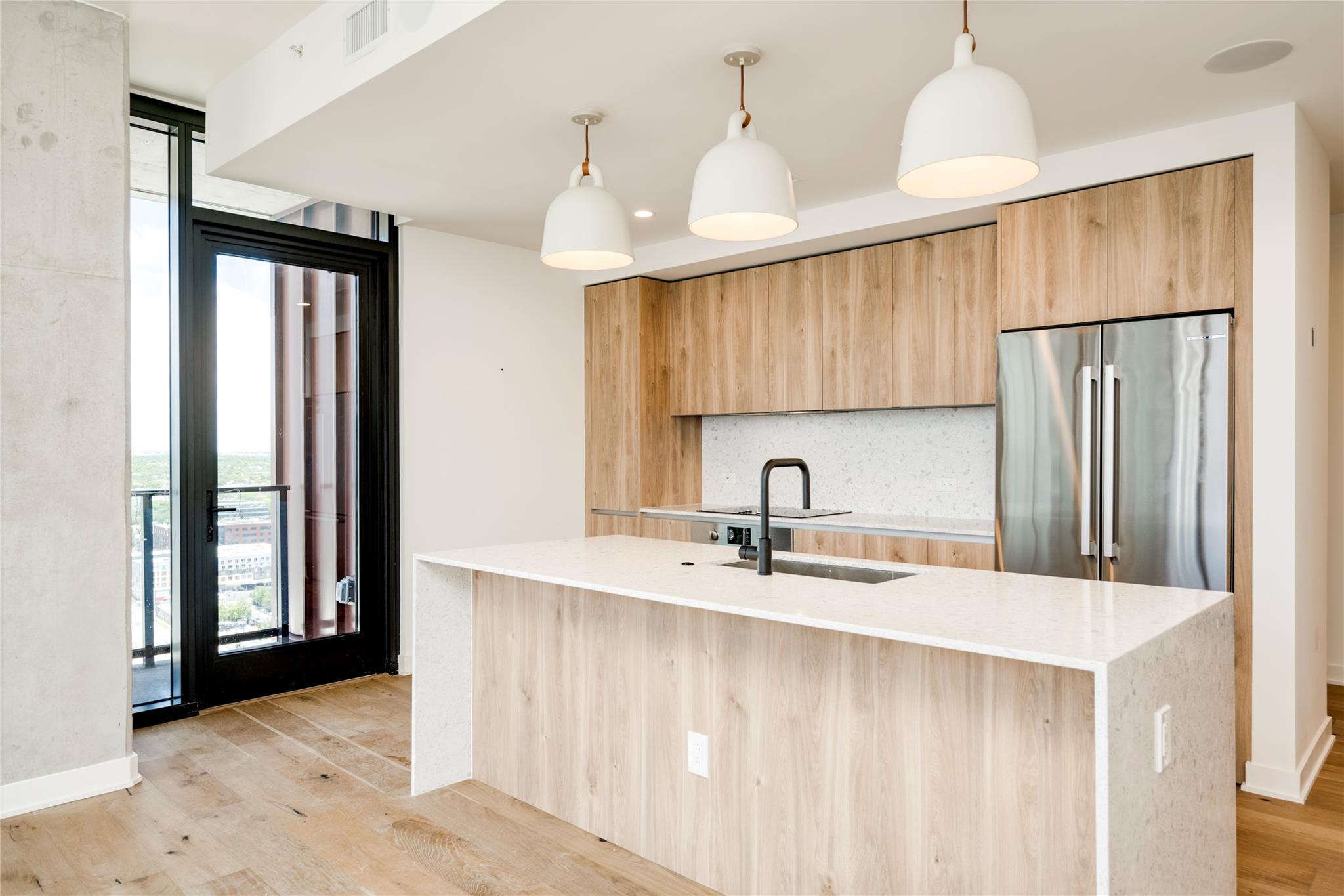 84 EAST Ave # 2801, Austin, TX 78701