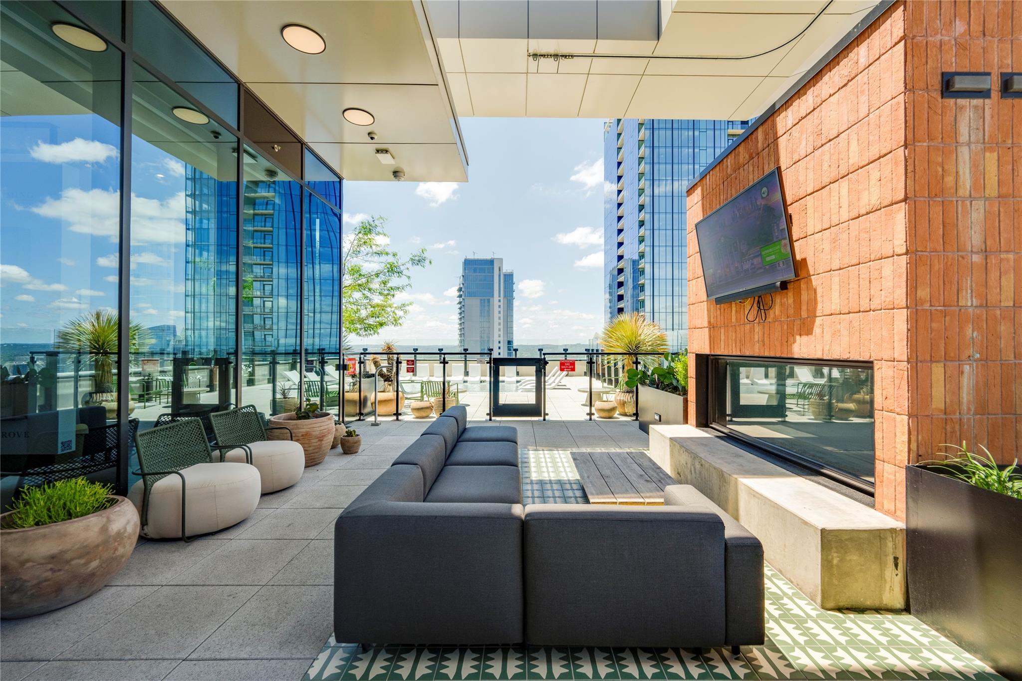 84 EAST Ave # 2801, Austin, TX 78701