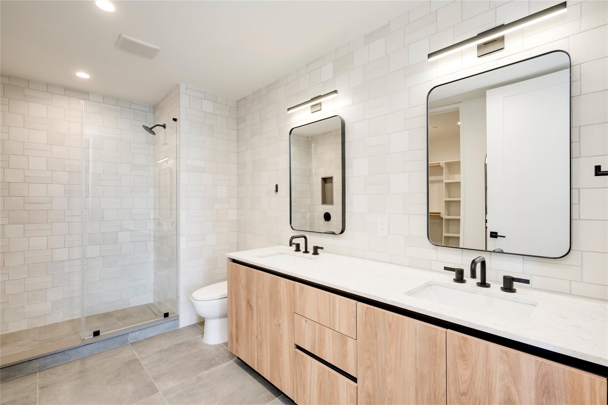 84 EAST Ave # 2801, Austin, TX 78701