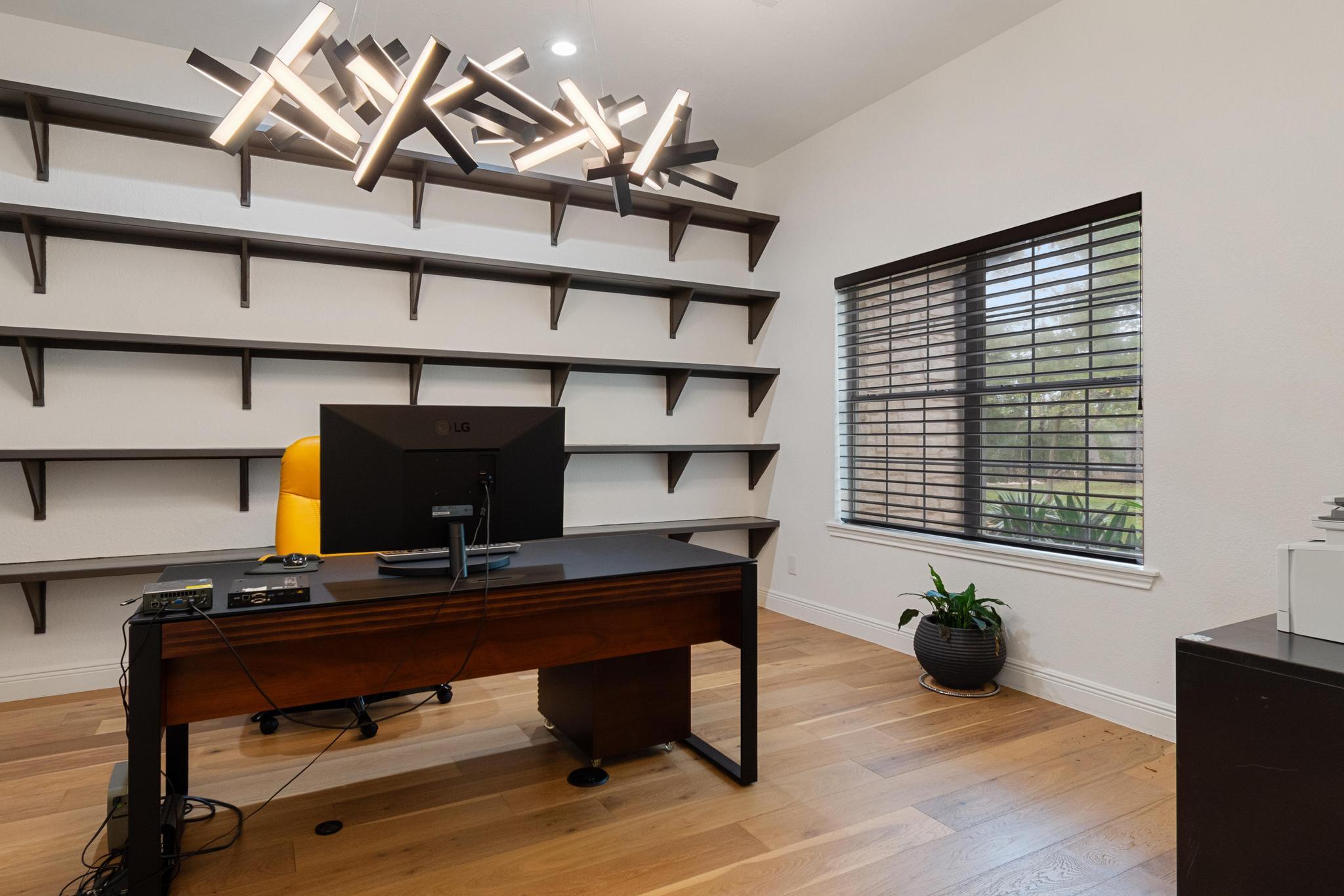 346 The Oaks Blvd, Elgin, TX 78621