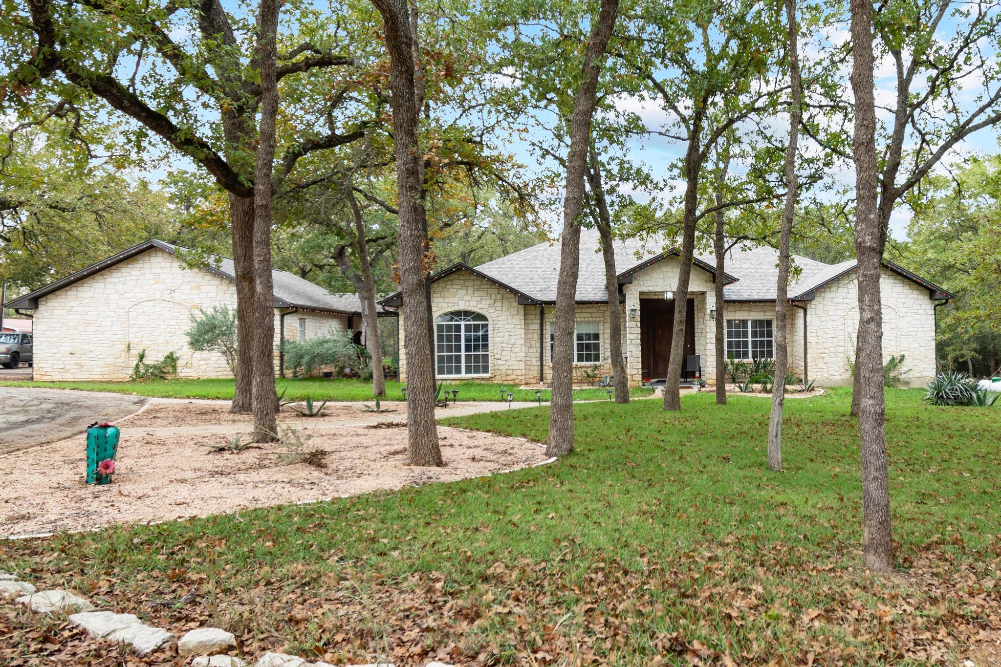 346 The Oaks Blvd, Elgin, TX 78621