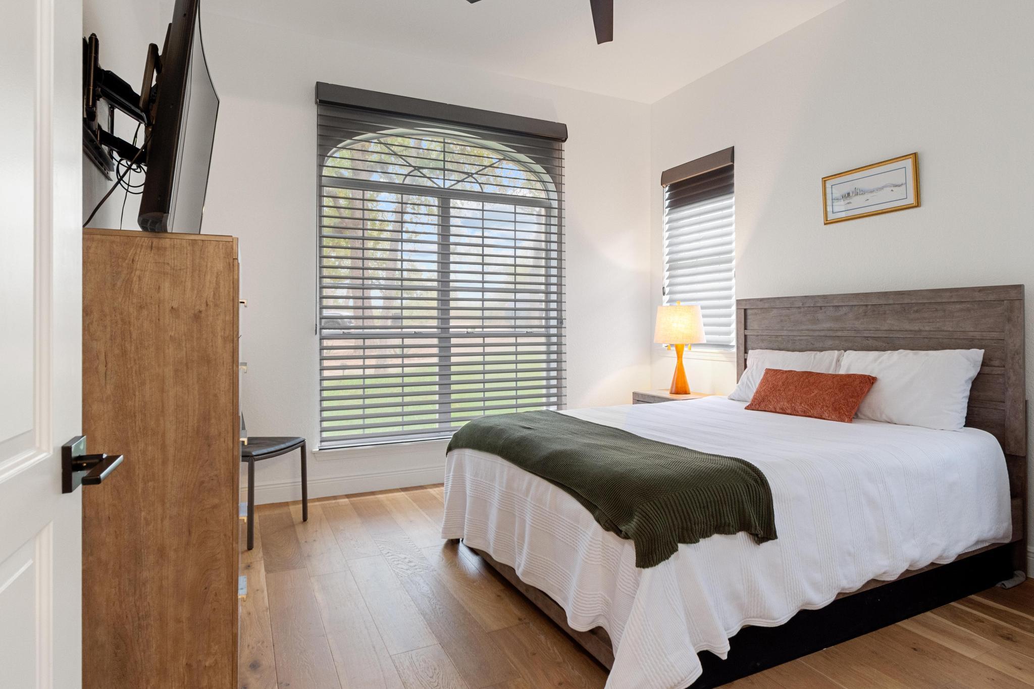 346 The Oaks Blvd, Elgin, TX 78621