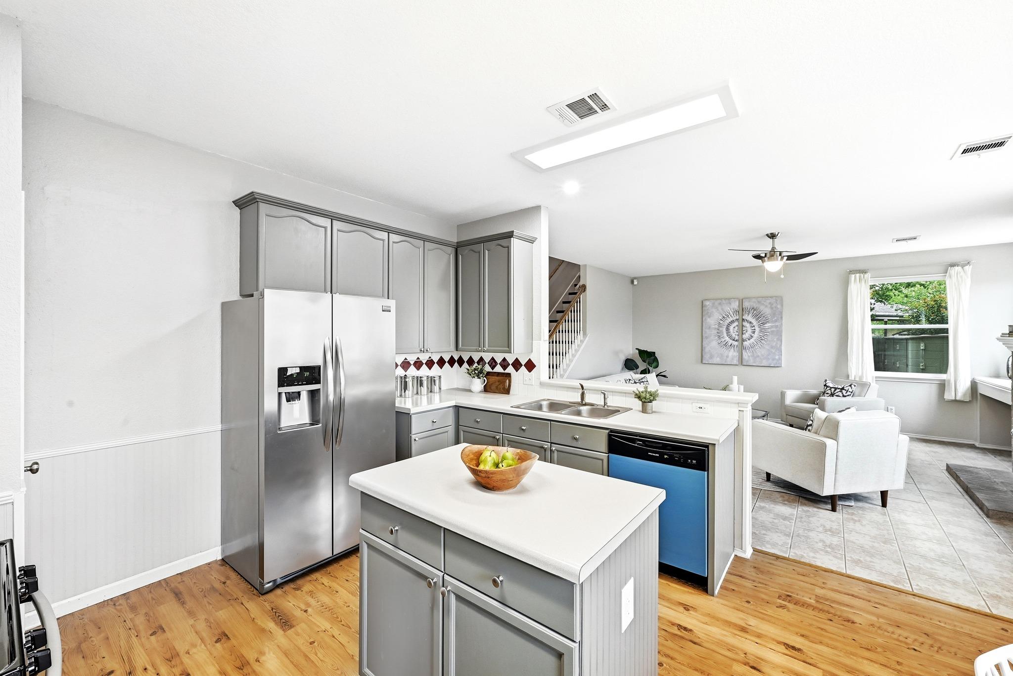 708 Holly Ct, Pflugerville, TX 78660