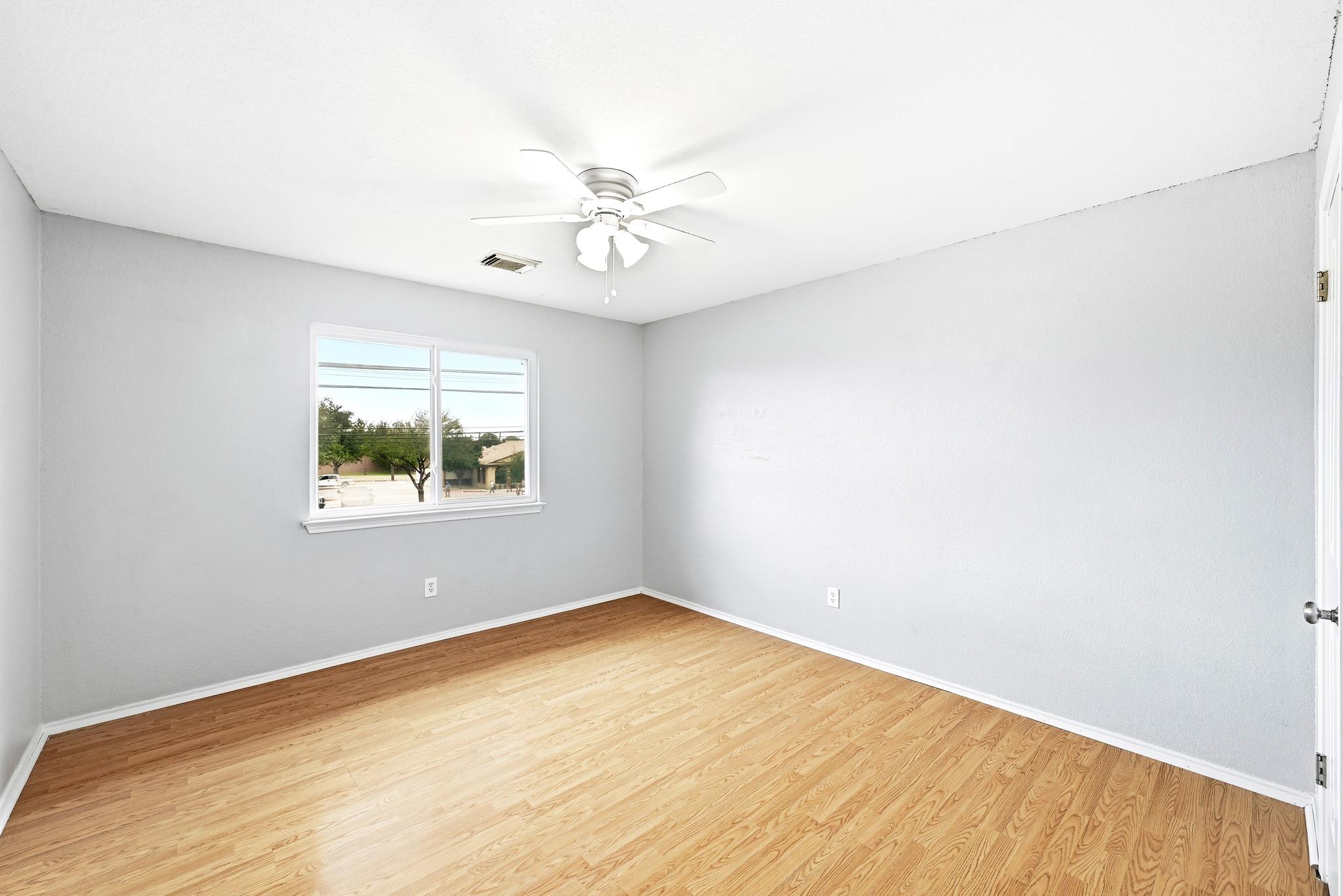 708 Holly Ct, Pflugerville, TX 78660