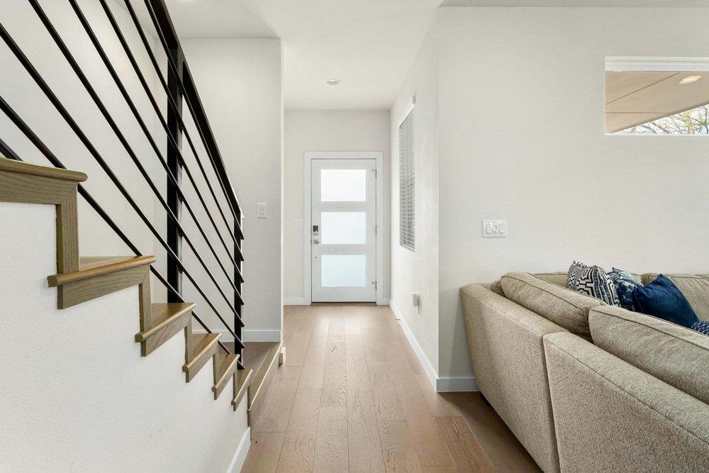 913 Valdez ST # A & B, Austin, TX 78741