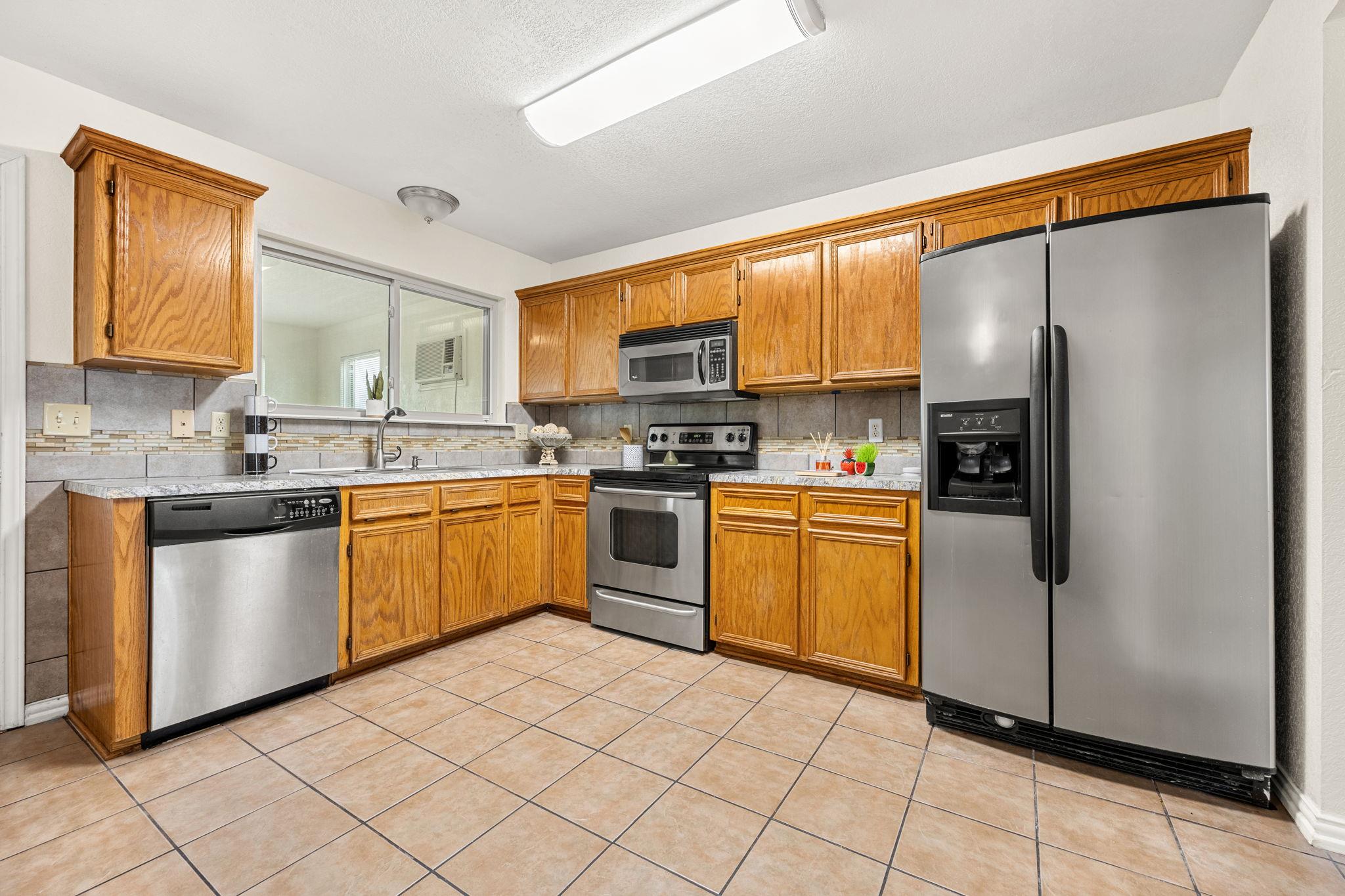 312 Barber Dr, Copperas Cove, TX 76522