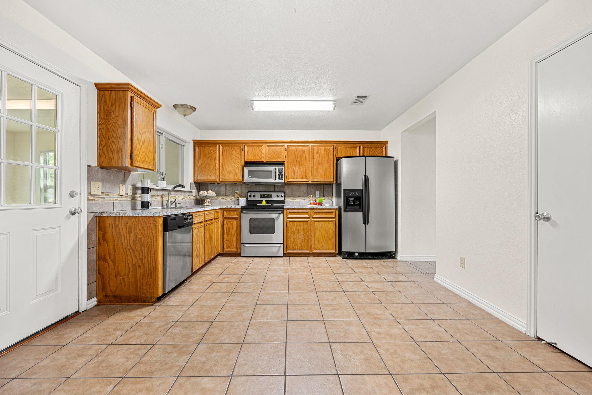 312 Barber Dr, Copperas Cove, TX 76522