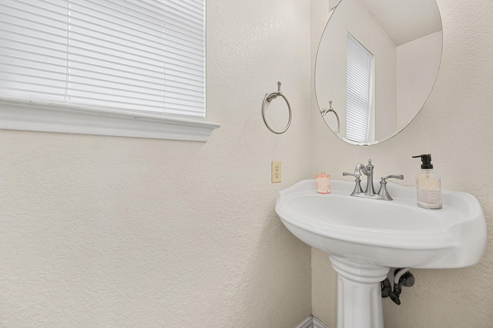 312 Barber Dr, Copperas Cove, TX 76522