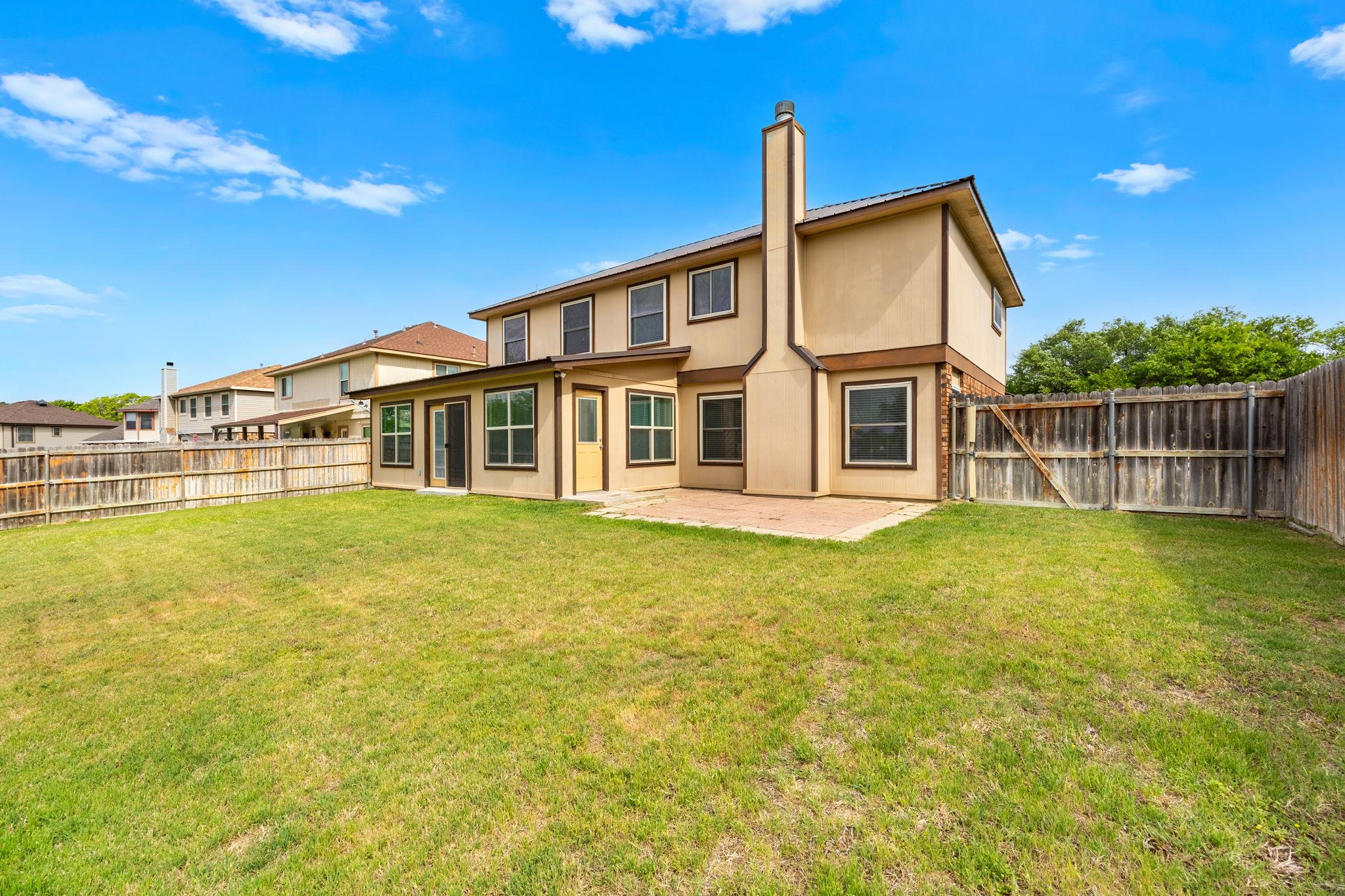 312 Barber Dr, Copperas Cove, TX 76522