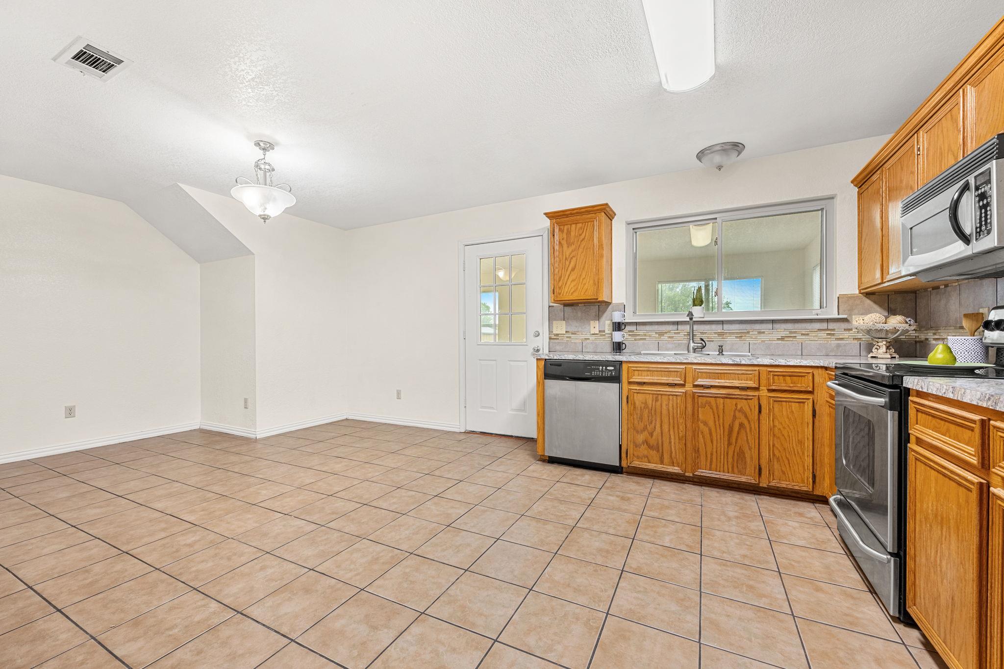 312 Barber Dr, Copperas Cove, TX 76522